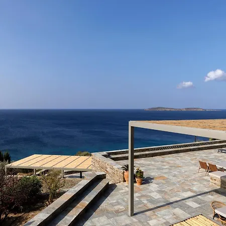 Holiday home Gaia, Beachfront, Plunge Pool & Sunset By Explore Andros