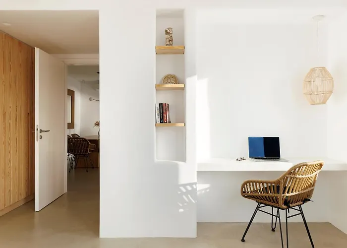 Gaia, Beachfront, Plunge Pool & Sunset By Explore Andros 펜션 Aprovaton