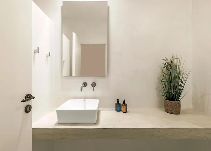 펜션 Gaia, Beachfront, Plunge Pool & Sunset By Explore Andros *