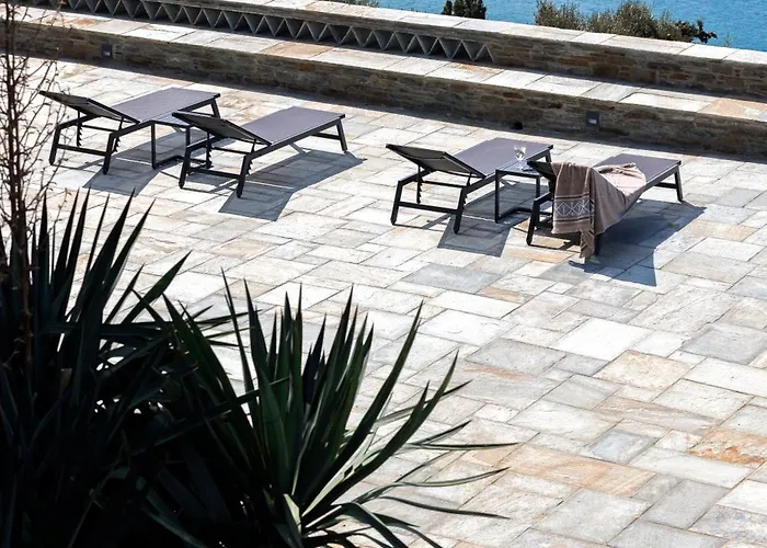 Gaia, Beachfront, Plunge Pool & Sunset By Explore Andros 펜션