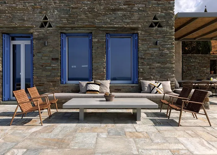 Casa vacanze Gaia, Beachfront, Plunge Pool & Sunset By Explore Andros *