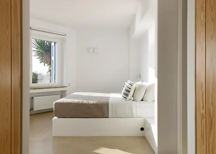 Casa vacanze Gaia, Beachfront, Plunge Pool & Sunset By Explore Andros