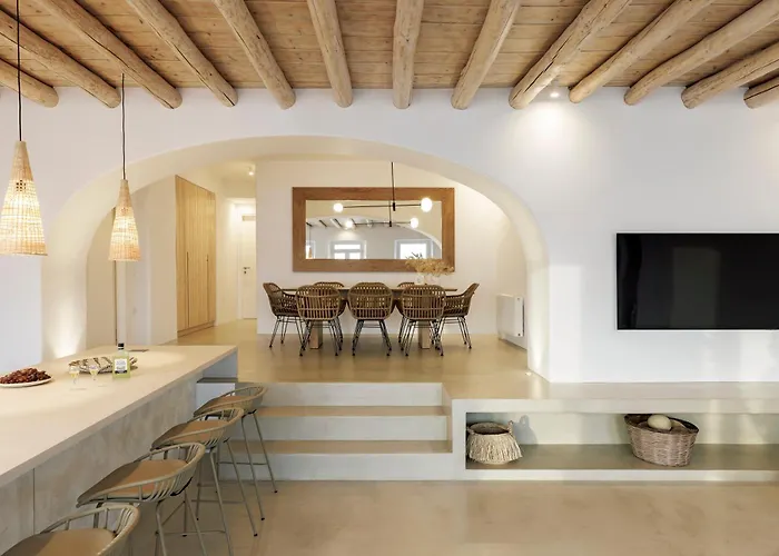 Casa vacanze Gaia, Beachfront, Plunge Pool & Sunset By Explore Andros Aprovaton