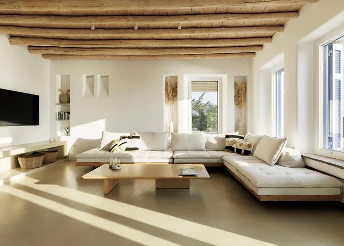 Casa vacanze Gaia, Beachfront, Plunge Pool & Sunset By Explore Andros *