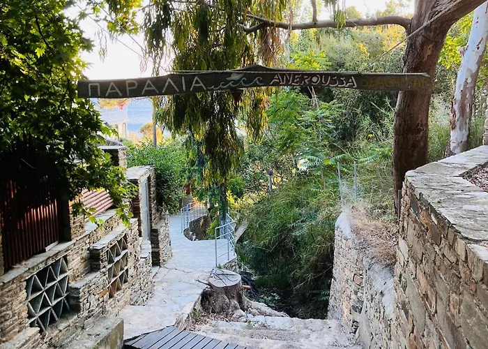 Casa vacanze Gaia, Beachfront, Plunge Pool & Sunset By Explore Andros Aprovaton